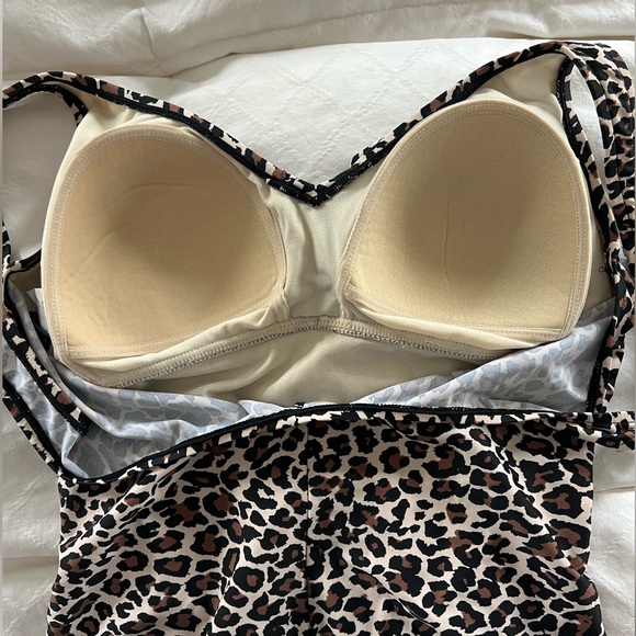 Women’s Leopard Full Piece Swim - Picture 3 of 4